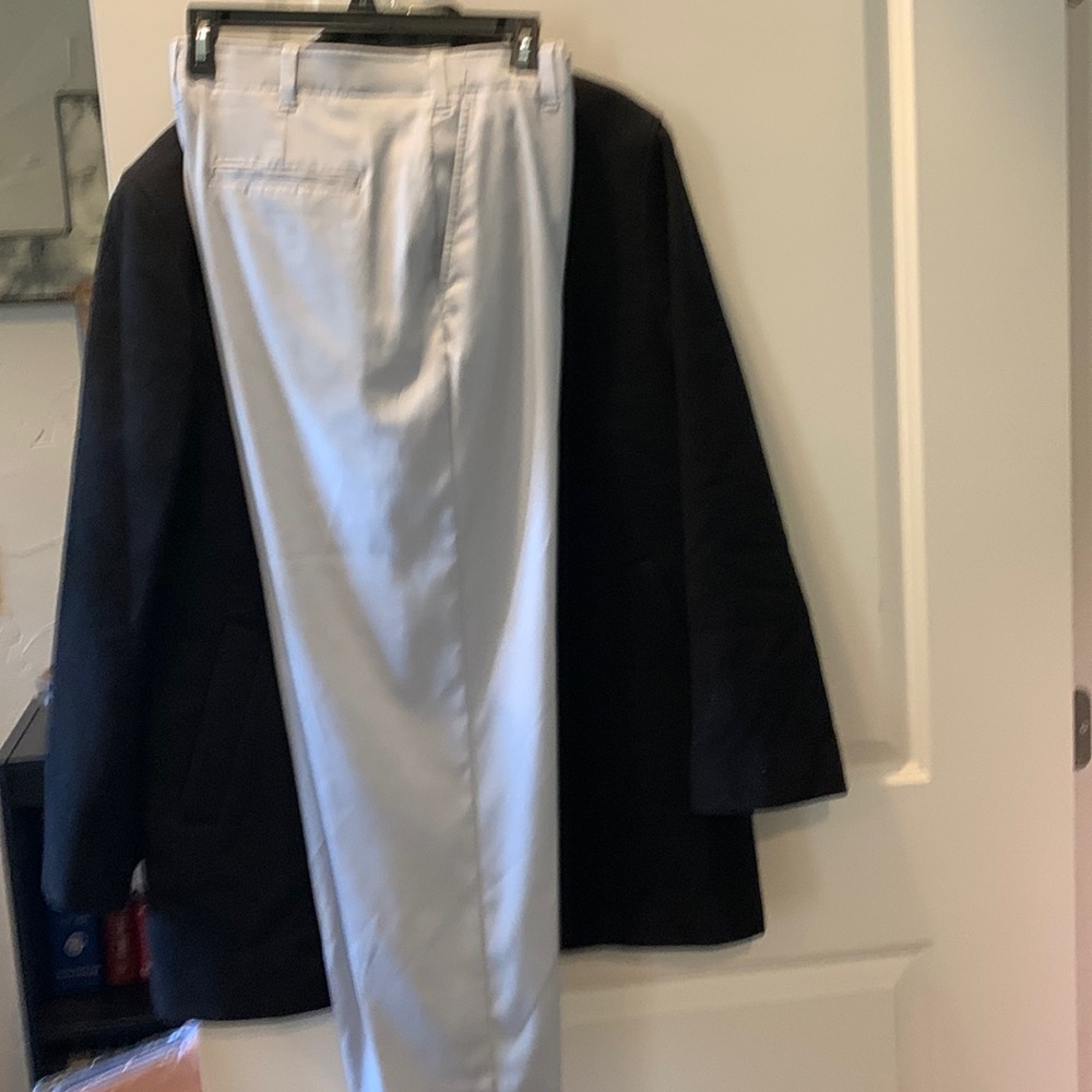 Men bcg slacks grey light weight 32w/30L like new